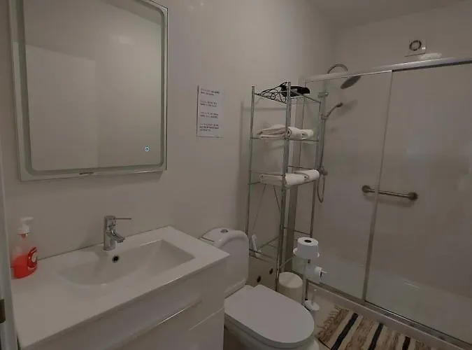 Holidays בית אירוח *