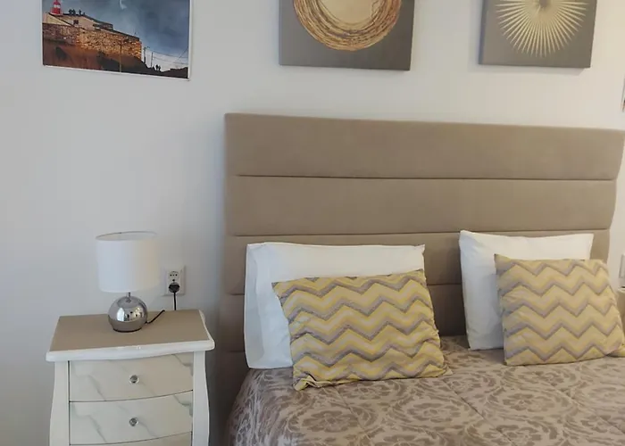 בית אירוח Holidays